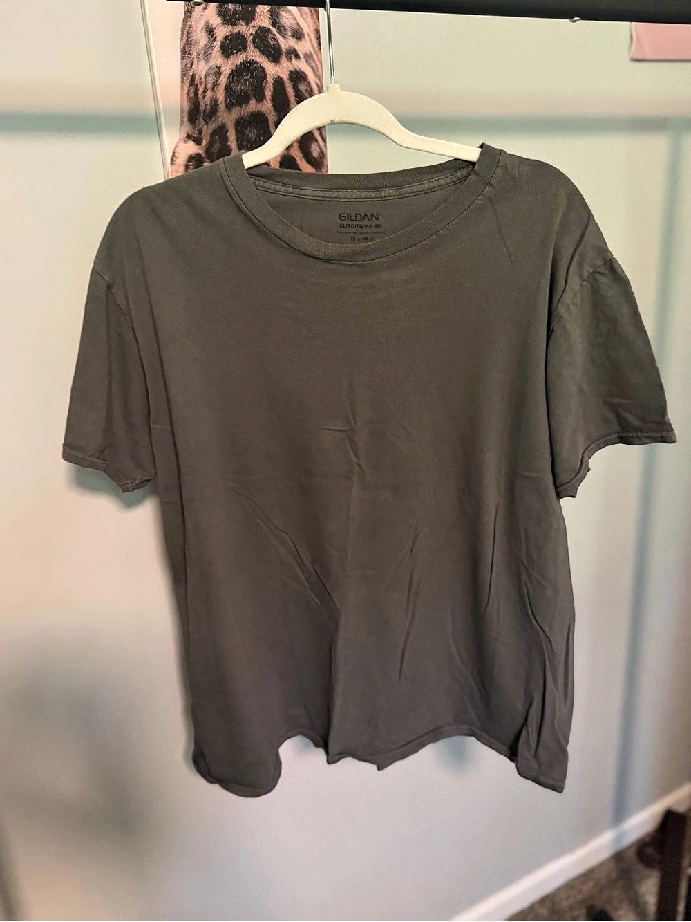 Gildan Heavy Cotton T-Shirt Short Sleeve Tee in Gray Size XL Like New